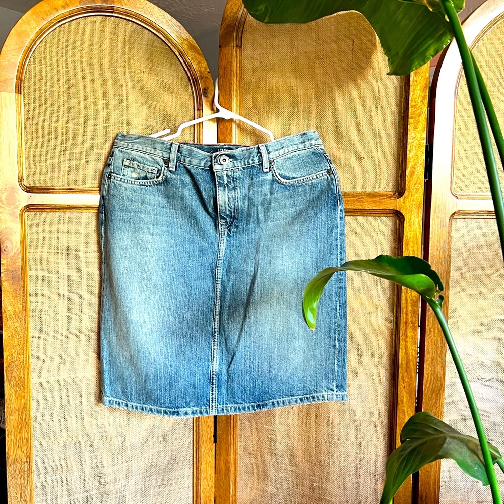 j. crew denim skirt size 6